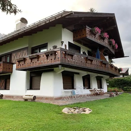 Appartamento 5 Torri Cortina dʼAmpezzo
